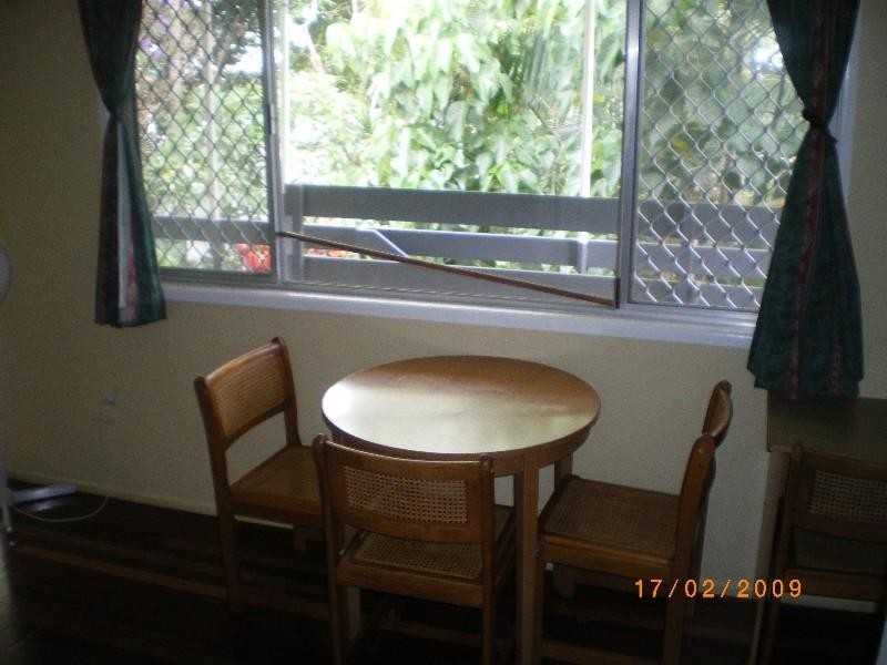 6/8 Robert Street, Labrador QLD 4215