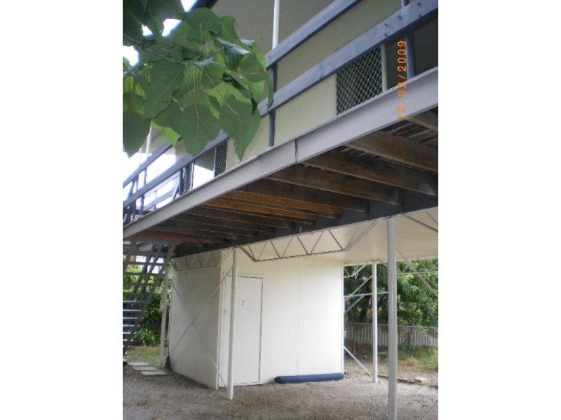 6/8 Robert Street, Labrador QLD 4215