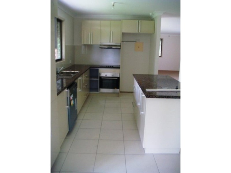 48 Uplands Drive, Parkwood QLD 4214