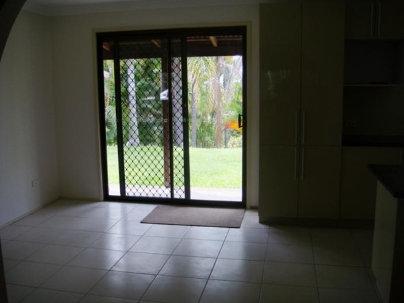 48 Uplands Drive, Parkwood QLD 4214