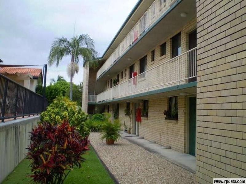 3/39 Lenneberg Street, Southport QLD 4215