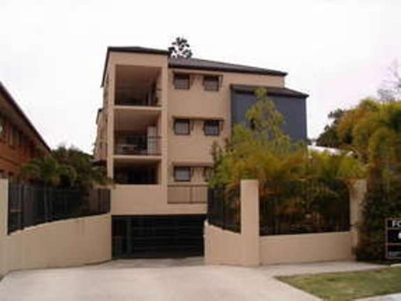 6/31 Middle Street, Labrador QLD 4215