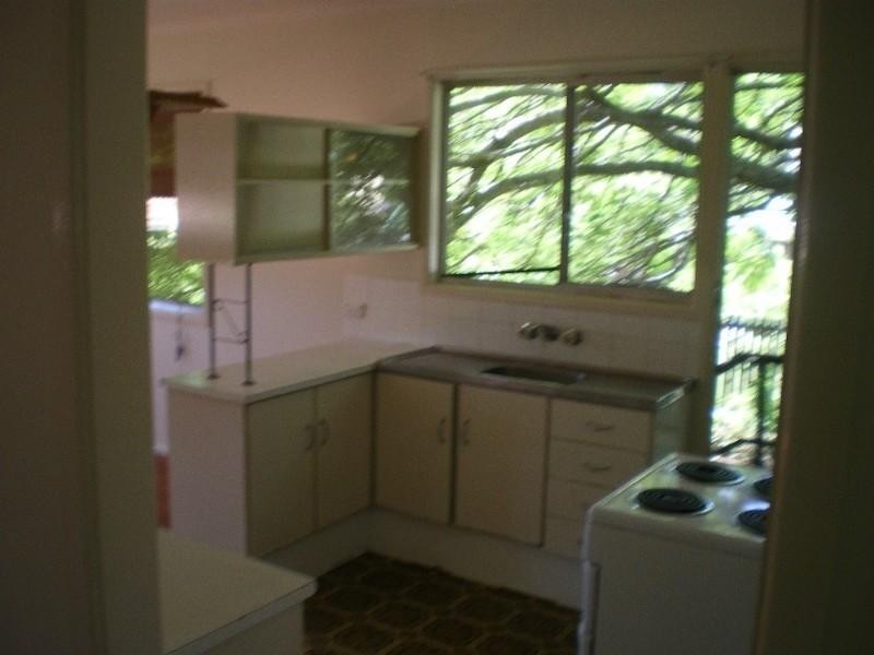 35 Hepworth Street, Arundel QLD 4214