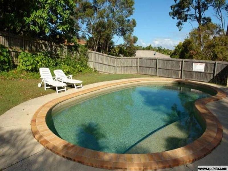 9/137 Olsen Avenue, Labrador QLD 4215