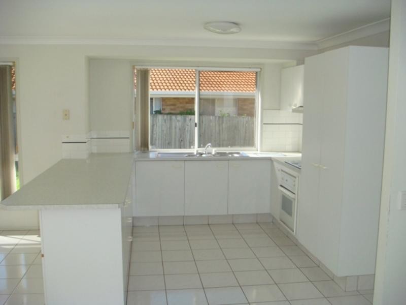 9 Fairview Court, Arundel QLD 4214