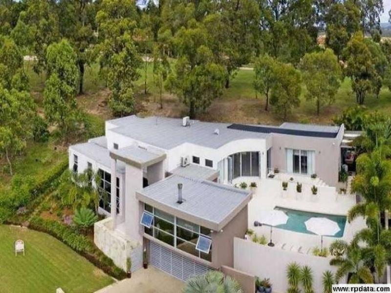 49 Canada Place, Arundel QLD 4214