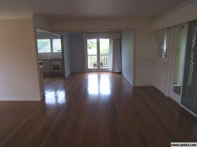 4 Kathleen Avenue, Southport QLD 4215