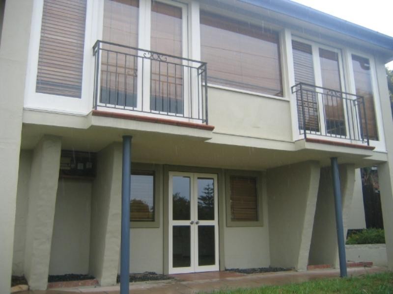 182 Turpin Road, Labrador QLD 4215