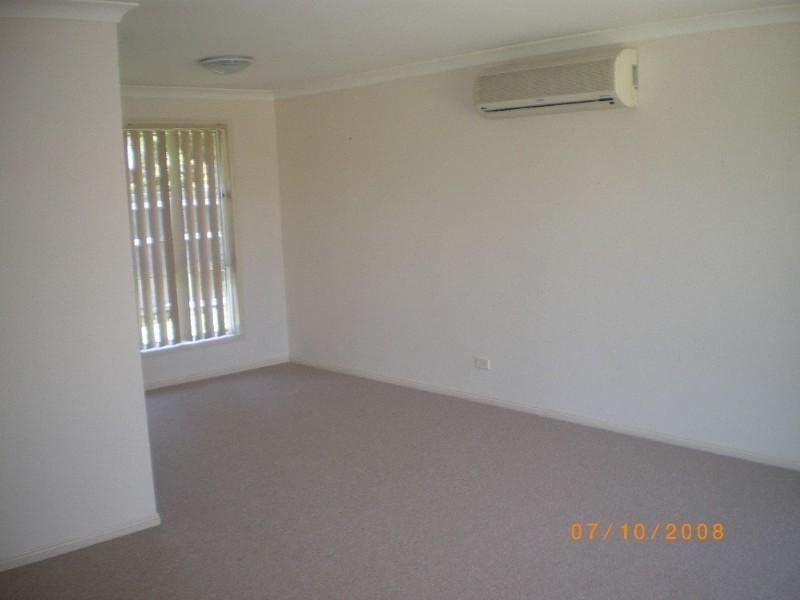 23 Floyd Court, Parkwood QLD 4214