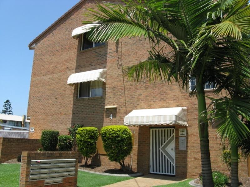 10/4 Brighton Street, Biggera Waters QLD 4216