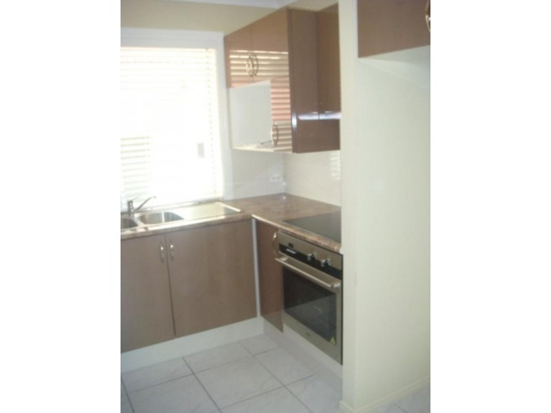 162 Greenacre Drive, Arundel QLD 4214