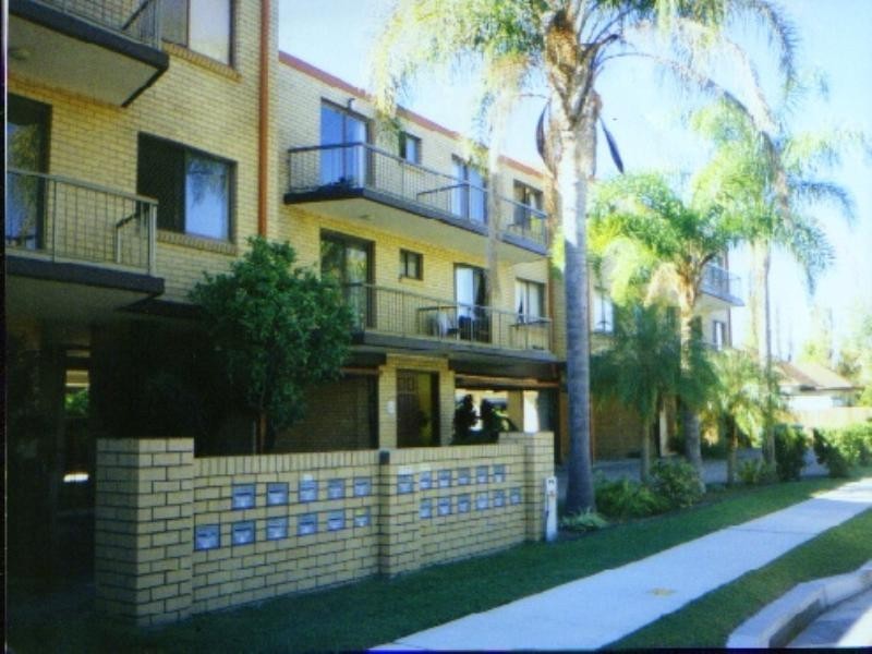 22/9 Bradford Street, Labrador QLD 4215