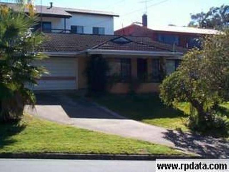 23 Loweana Street, Southport QLD 4215