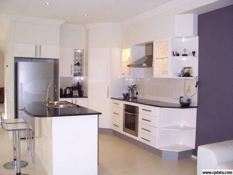 2/58 Bayview Street, Runaway Bay QLD 4216