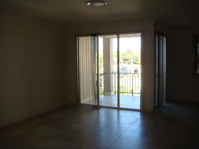 2/14 Minnie Street, Southport QLD 4215