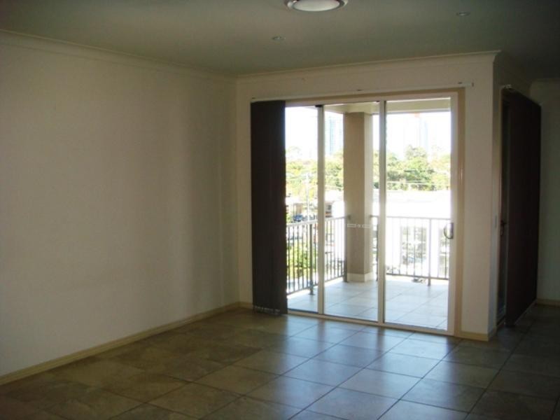 3/14 Minnie Street, Southport QLD 4215