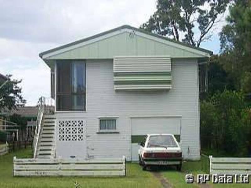 24 Clark Street, Biggera Waters QLD 4216