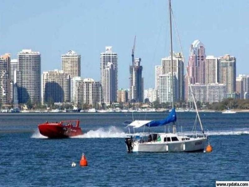 8/130 Marine Parade, Southport QLD 4215