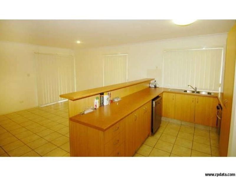 64 Tiger Drive, Arundel QLD 4214