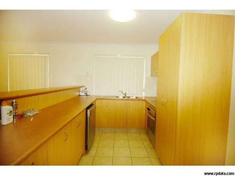 64 Tiger Drive, Arundel QLD 4214