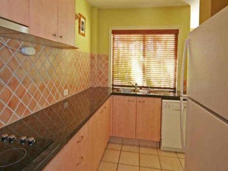 19 Ballybunyon Crescent, Hope Island QLD 4212