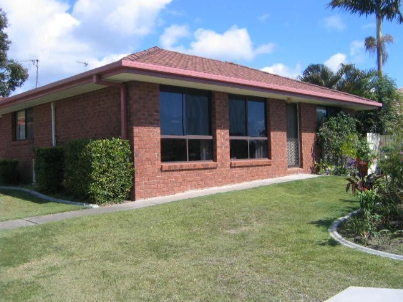 1/5 Hentdale Court, Labrador QLD 4215