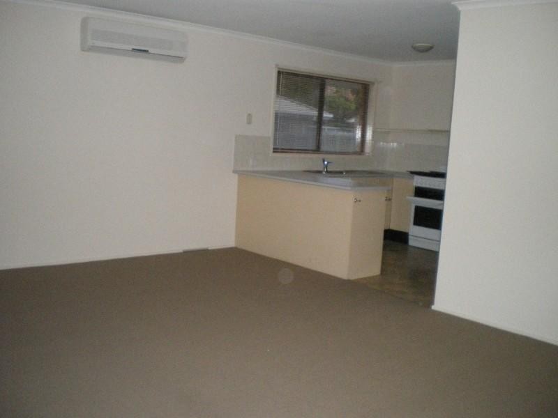 1/5 Hentdale Court, Labrador QLD 4215