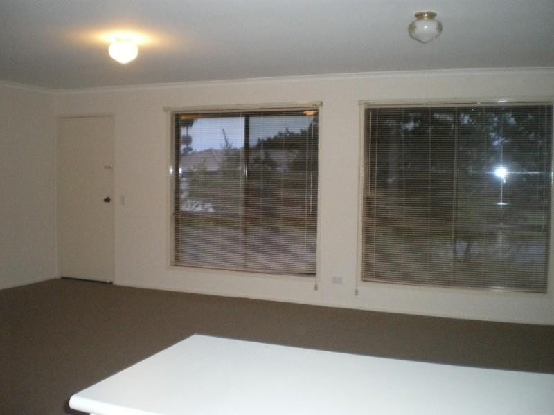 1/5 Hentdale Court, Labrador QLD 4215