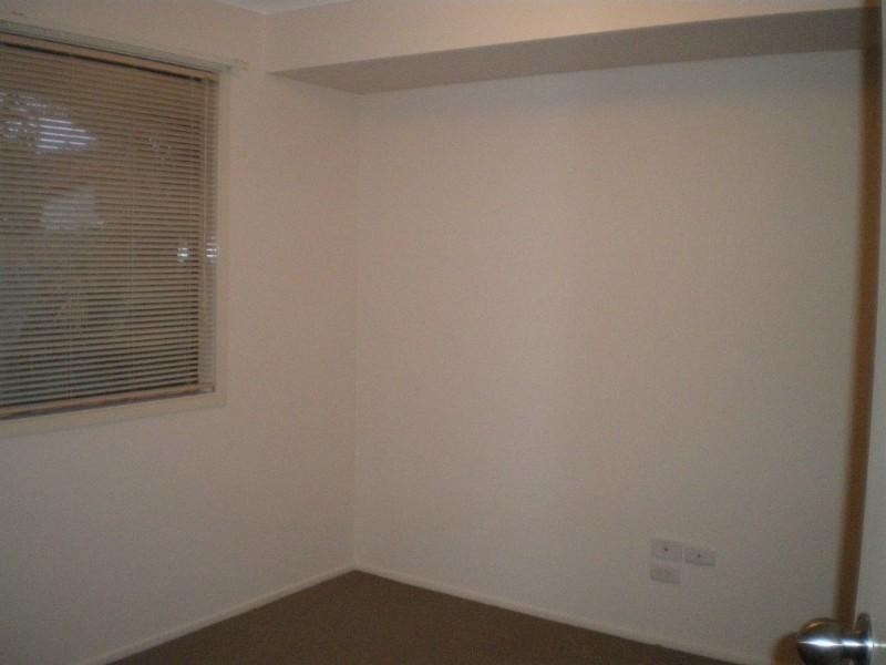 1/5 Hentdale Court, Labrador QLD 4215