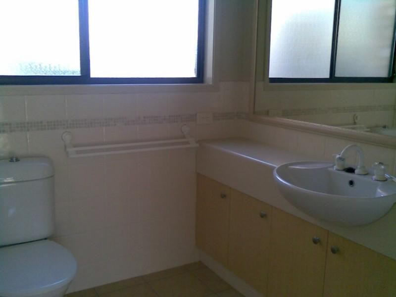 15 Meadowbank Drive, Upper Coomera QLD 4209