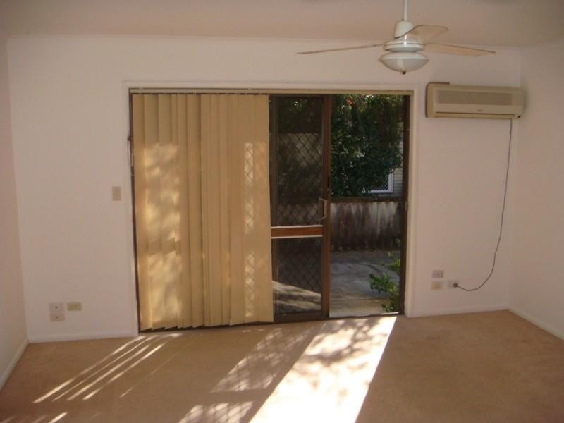 2/43 Paradise Parade, Paradise Point QLD 4216