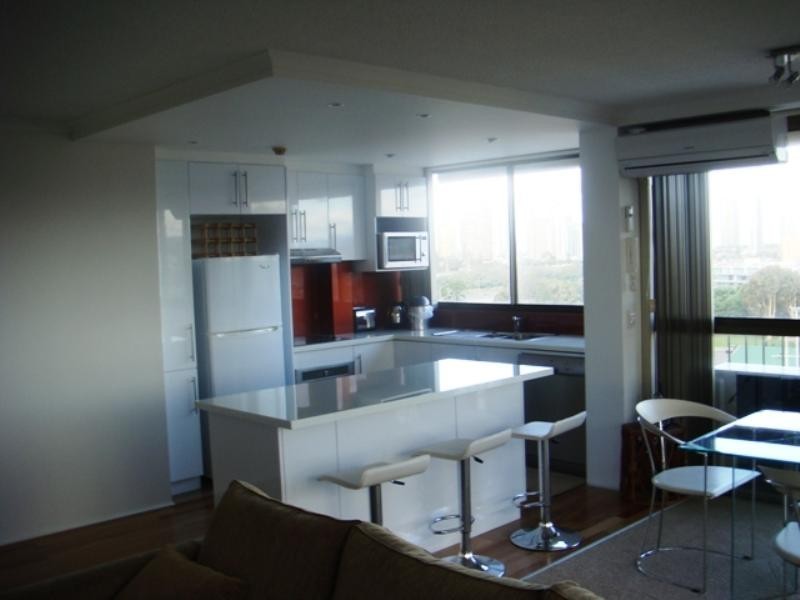 7c/10 Marine Parade, Southport QLD 4215