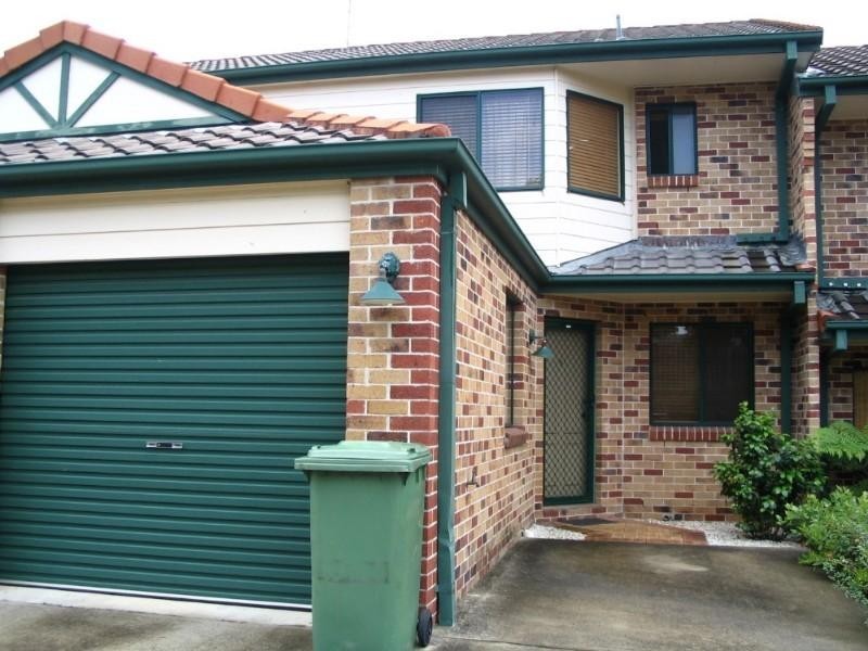 2/46 Daintree Drive, Parkwood QLD 4214