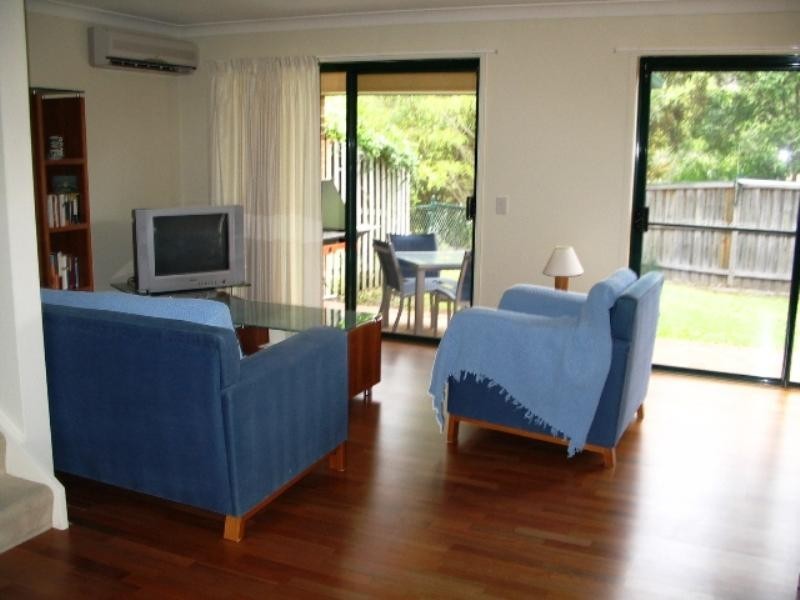 2/46 Daintree Drive, Parkwood QLD 4214