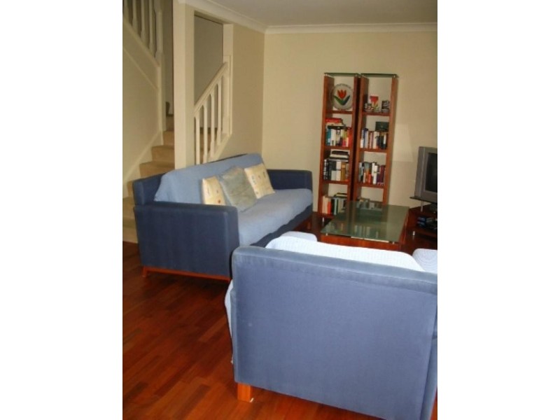 2/46 Daintree Drive, Parkwood QLD 4214