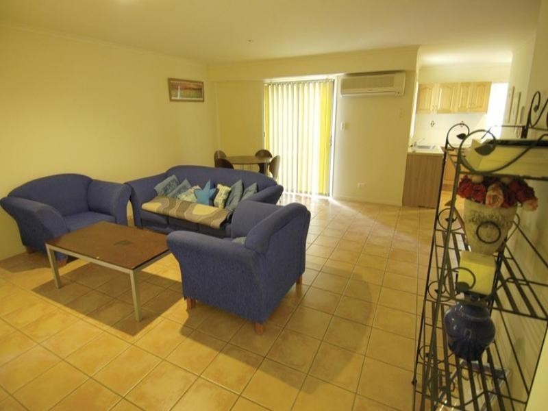 6/39 Pine Valley Drive, Robina QLD 4226