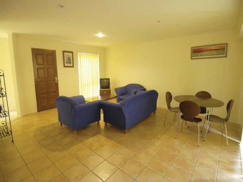 6/39 Pine Valley Drive, Robina QLD 4226