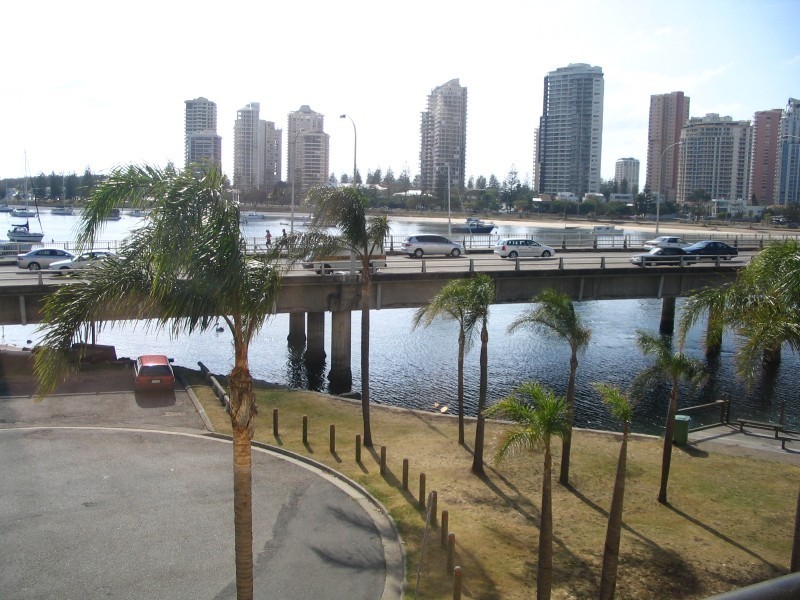 616/83 Brighton Parade, Southport QLD 4215