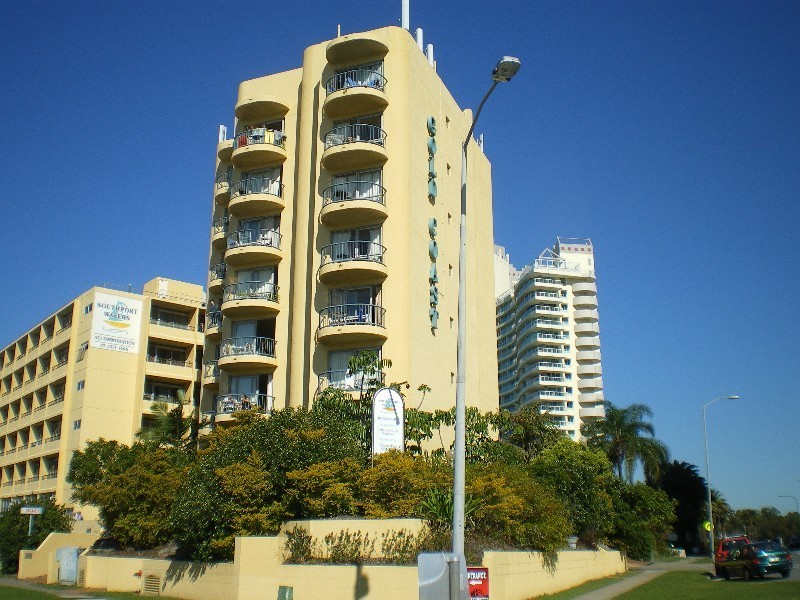 616/83 Brighton Parade, Southport QLD 4215