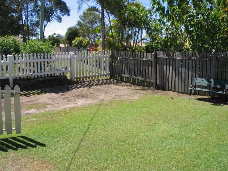 2/36 McMillan Street, Labrador QLD 4215