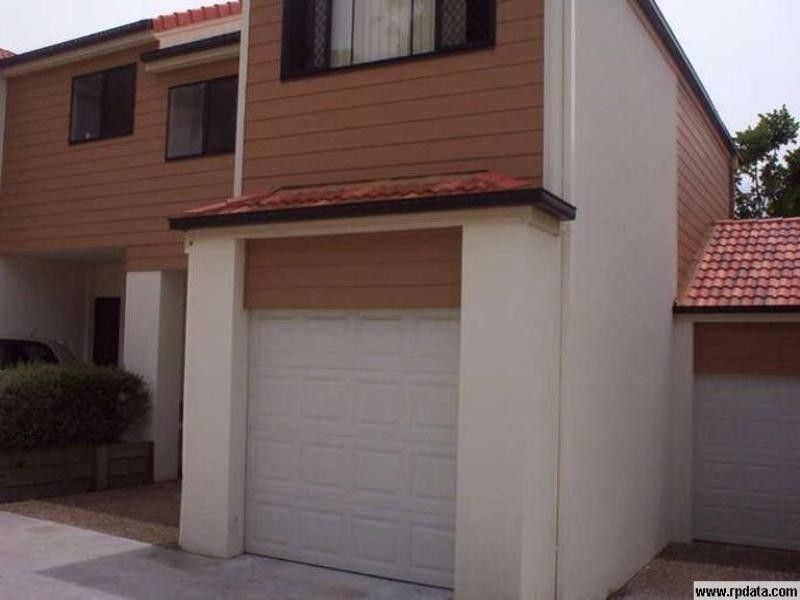 3/32 Blake Street, Southport QLD 4215