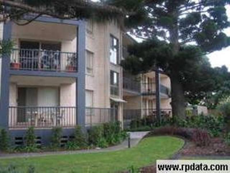 4/25 Walton Street, Southport QLD 4215