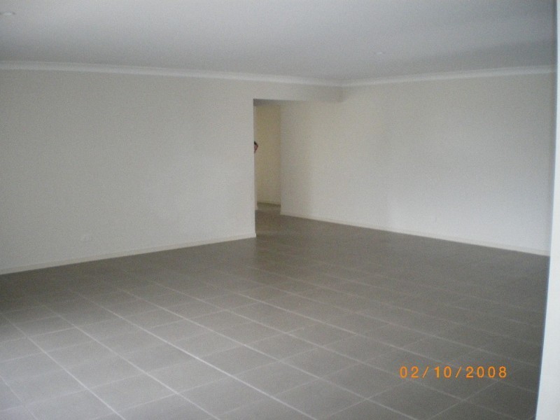 19 Glenhope Road, Upper Coomera QLD 4209