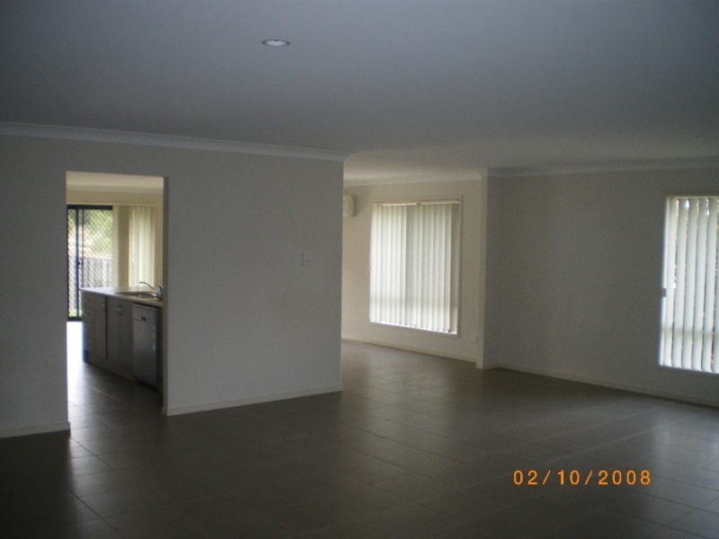 19 Glenhope Road, Upper Coomera QLD 4209