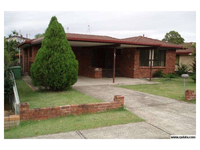 296 Bayview Street, Hollywell QLD 4216