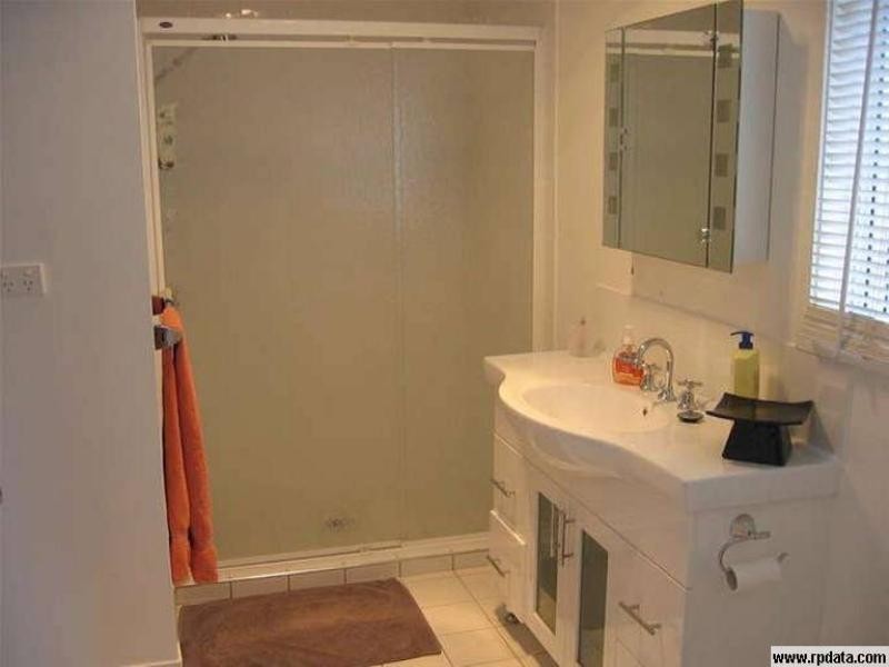 79 Kumbari Close, Southport QLD 4215