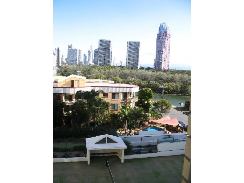 17/15 Pacific Street, Main Beach QLD 4217