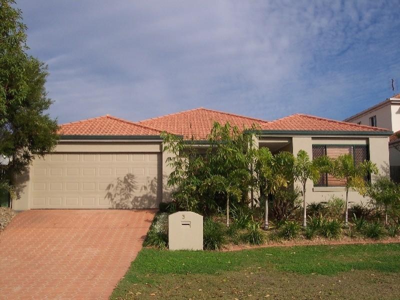 3 Oxbridge Chase, Arundel QLD 4214