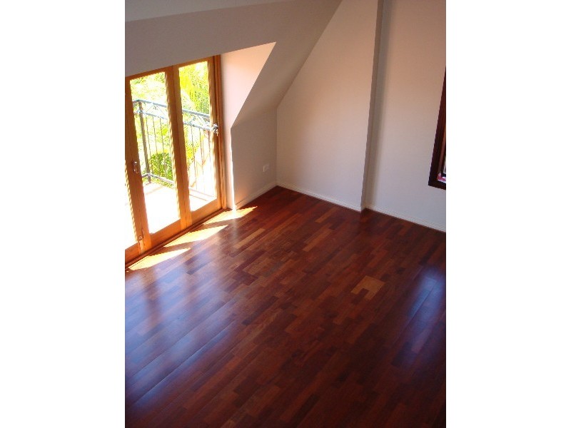 3 Dirk Hartog Place, Paradise Point QLD 4216