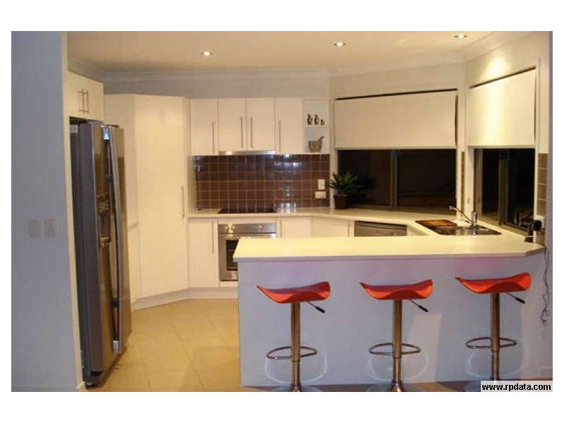 12 Brooke Avenue, Southport QLD 4215